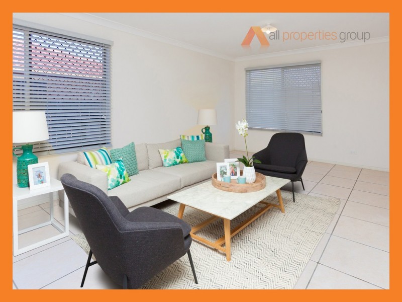 3 MINT GROVE, Regents Park QLD 4118