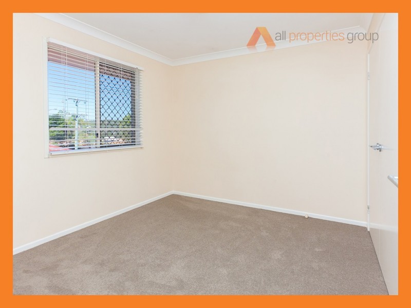 3 MINT GROVE, Regents Park QLD 4118