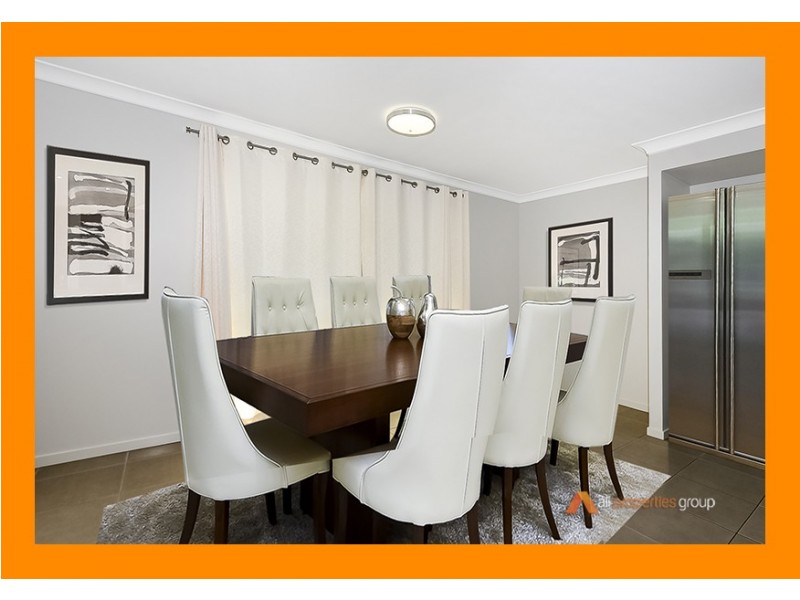 64 The Avenue, Heathwood QLD 4110