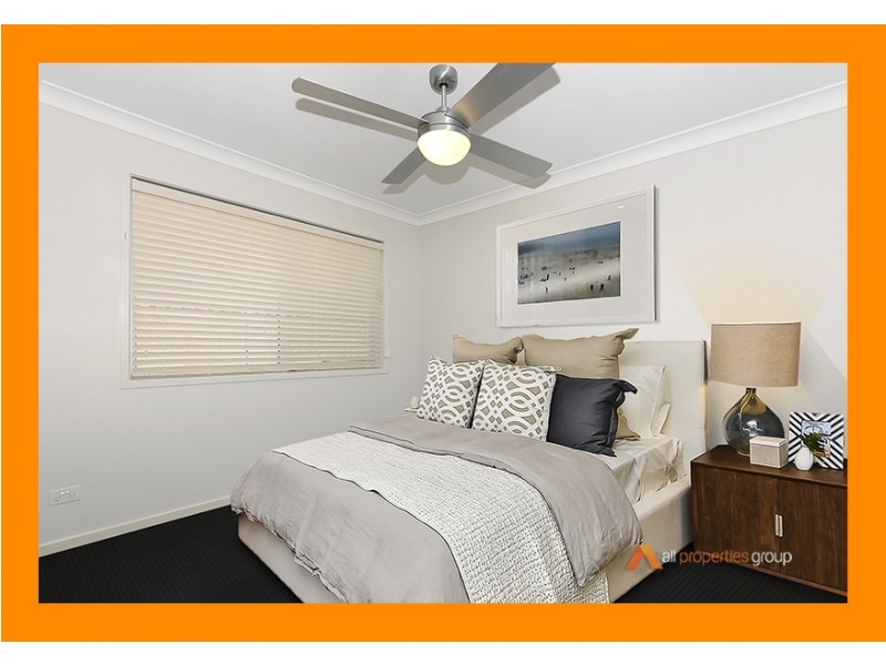 64 The Avenue, Heathwood QLD 4110