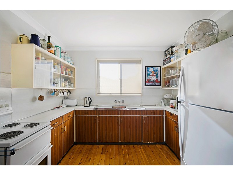 6 Amos Crescent, Mount Lofty QLD 4350