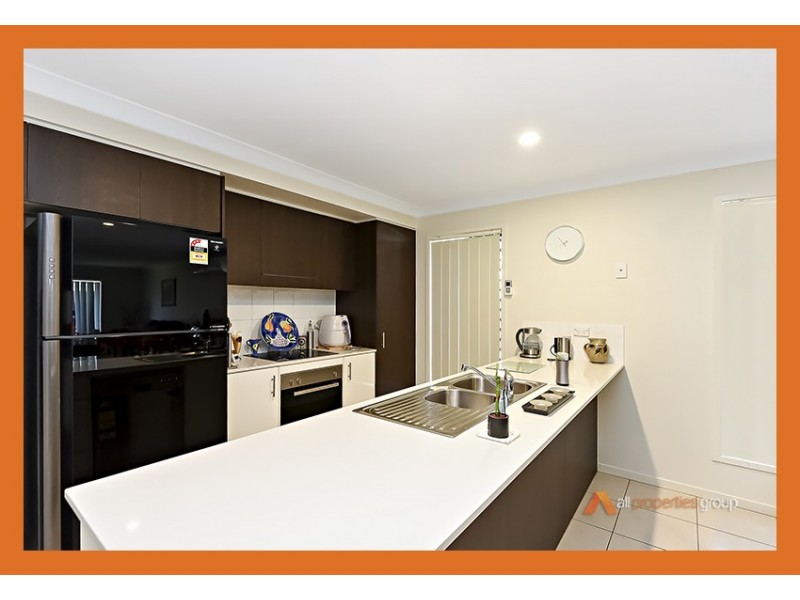 38 Steelwood Street, Heathwood QLD 4110