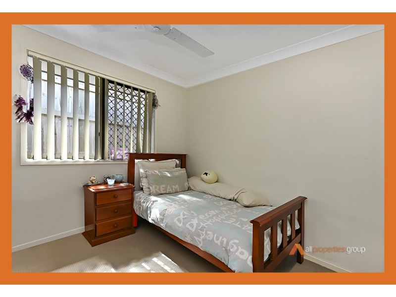 38 Steelwood Street, Heathwood QLD 4110