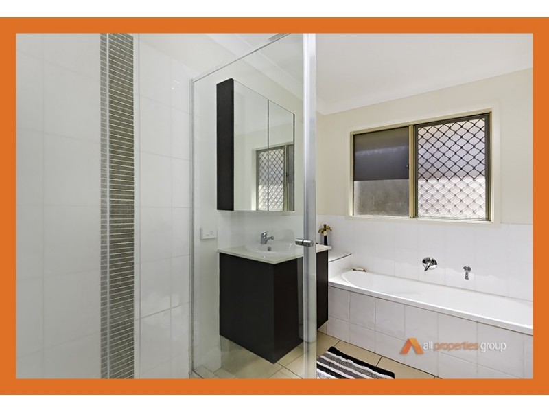 38 Steelwood Street, Heathwood QLD 4110