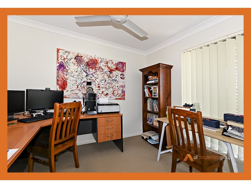 38 Steelwood Street, Heathwood QLD 4110