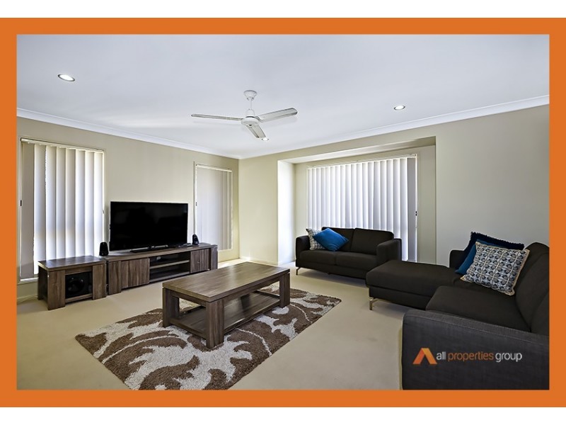 98 Parkwood Drive, Heathwood QLD 4110