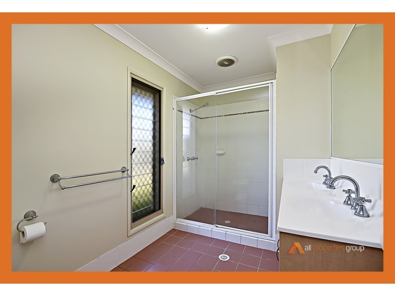 98 Parkwood Drive, Heathwood QLD 4110