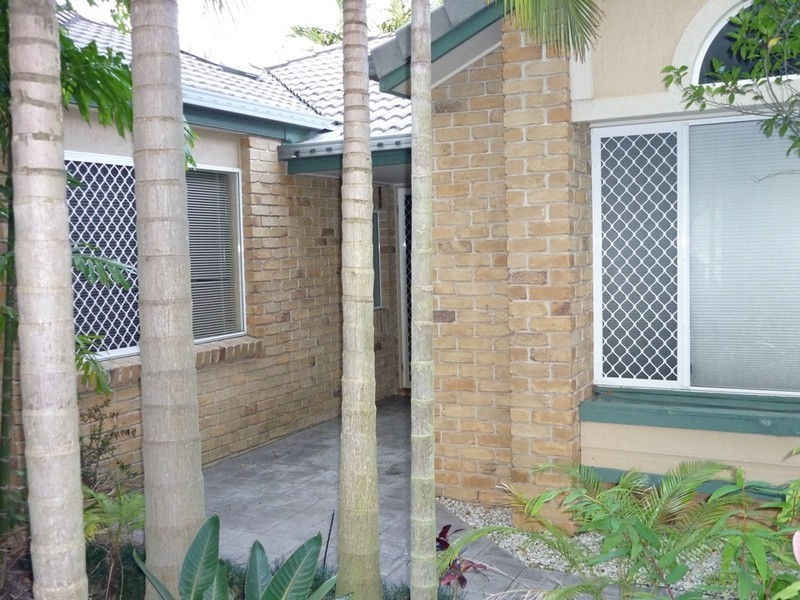 63 Serrata Circuit, Forest Lake QLD 4078