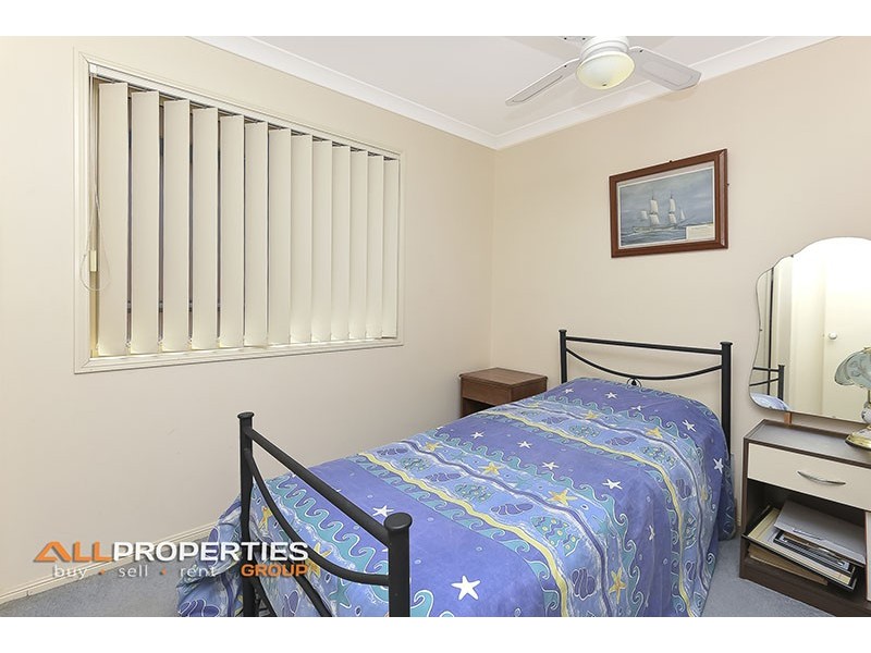 39 Murrumbidgee St, Hillcrest QLD 4118