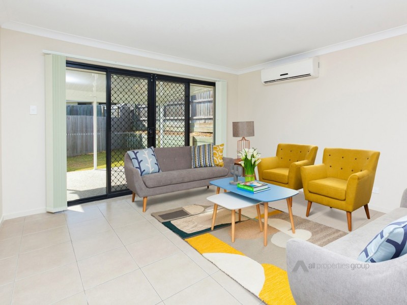 30 Lachlan Lane, Hillcrest QLD 4118