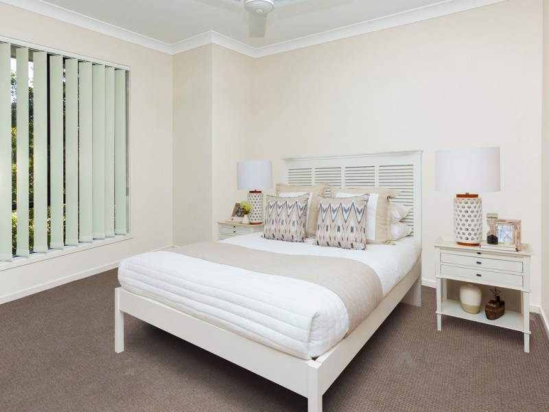 30 Lachlan Lane, Hillcrest QLD 4118