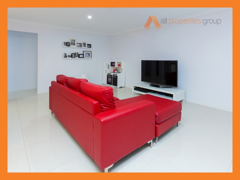 7 Willow Rise Dr, Waterford QLD 4133