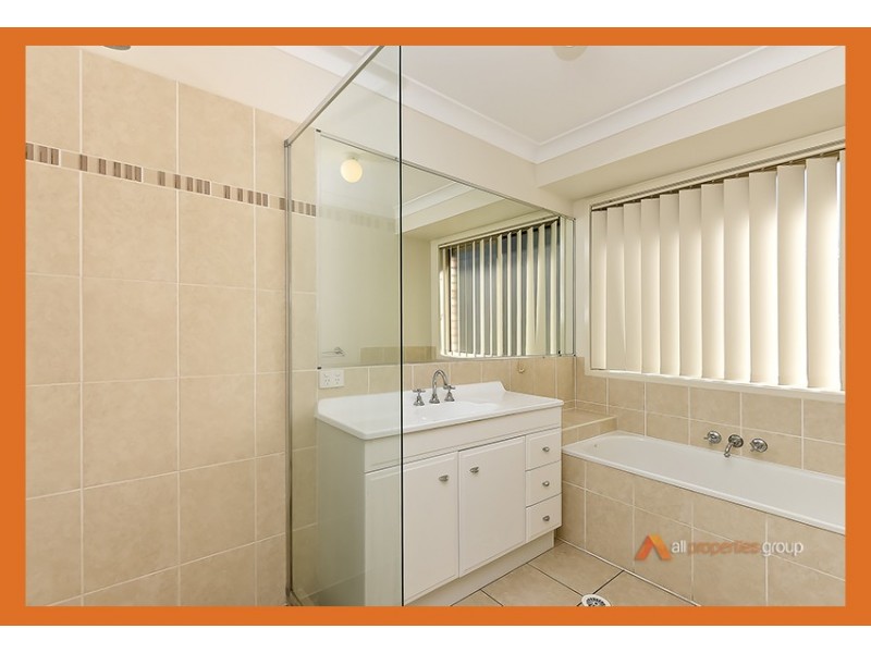 72 to 74 Lady Penrhyn Court, Mundoolun QLD 4285