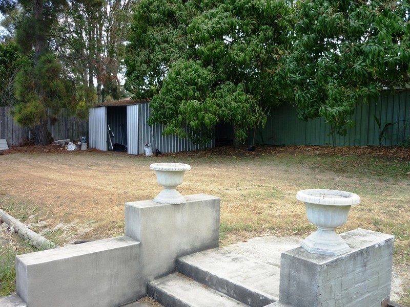 54 Conifer Street, Hillcrest QLD 4118