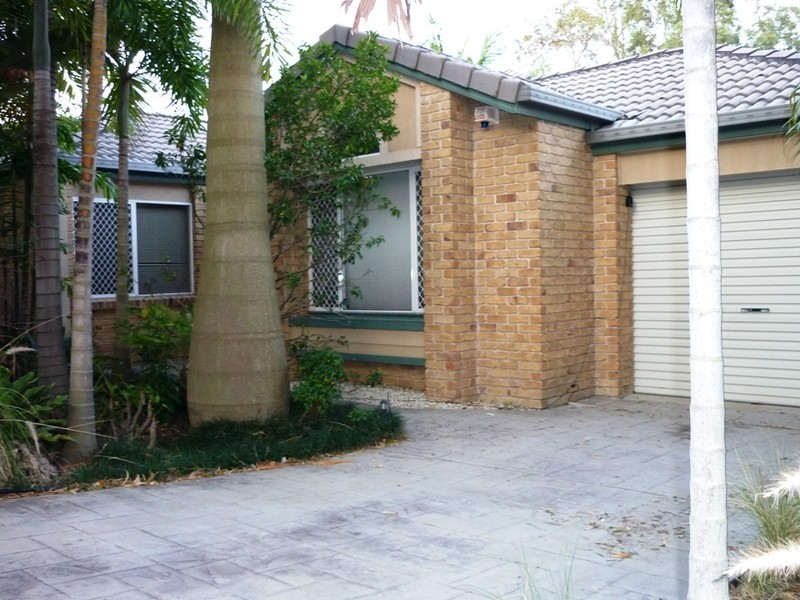 63 Serrata Circuit, Forest Lake QLD 4078