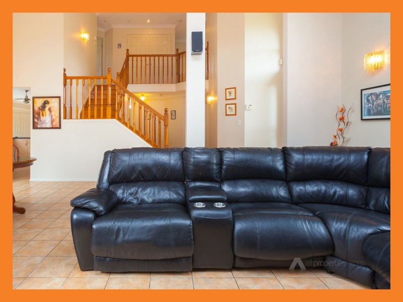 36 Bronzewing Ct, Greenbank QLD 4124