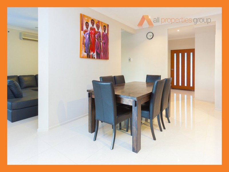 1 Quartz Cl, Greenbank QLD 4124