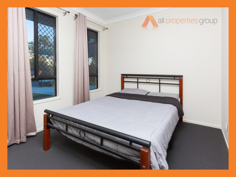 1 Quartz Cl, Greenbank QLD 4124