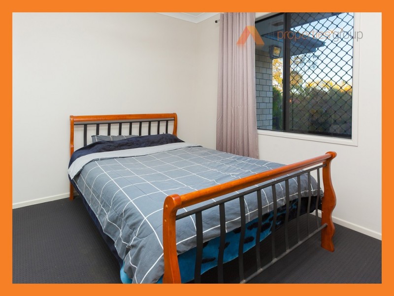 1 Quartz Cl, Greenbank QLD 4124