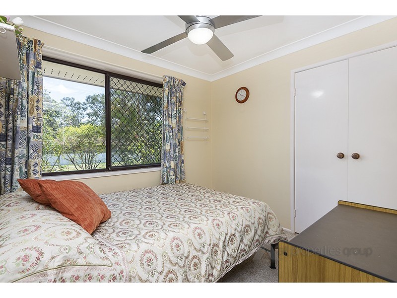 23 REGENCY DRIVE, Regents Park QLD 4118