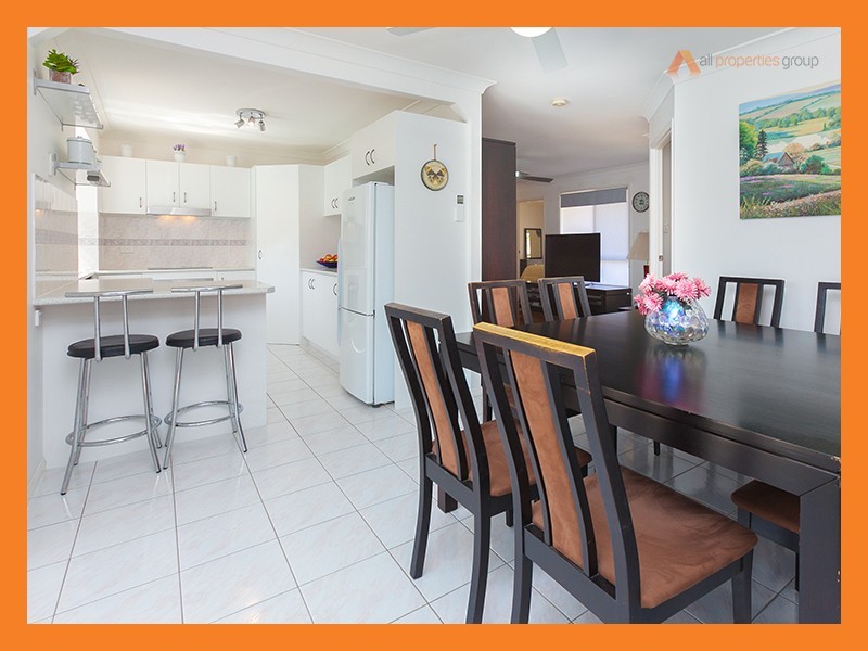 11 Murrumbidgee Street, Hillcrest QLD 4118