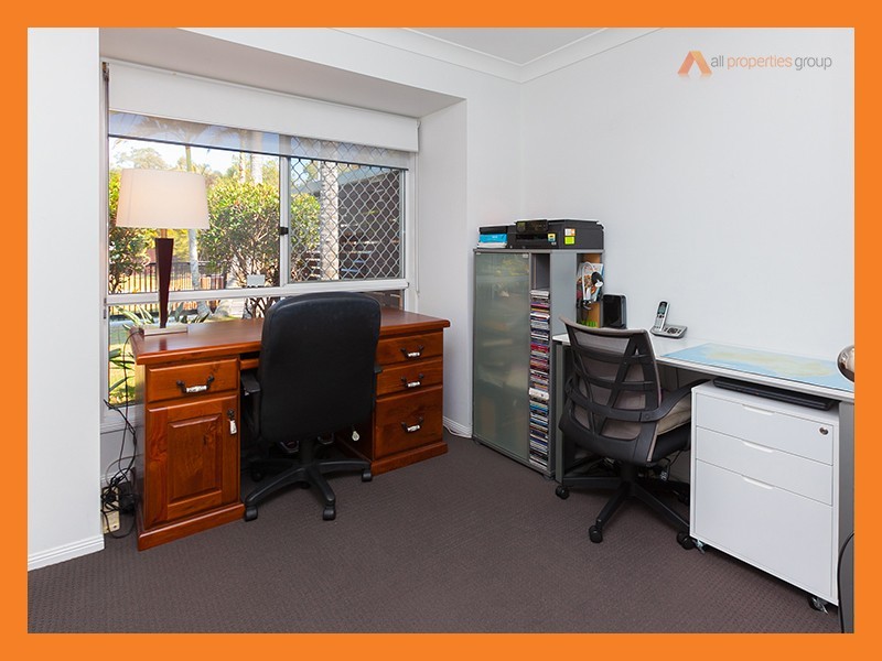 11 Murrumbidgee Street, Hillcrest QLD 4118