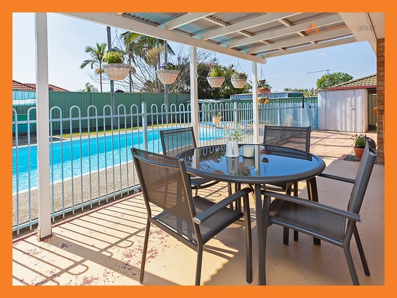 11 Murrumbidgee Street, Hillcrest QLD 4118