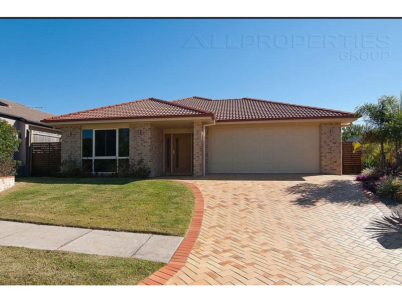 15 Rowan Street, Heathwood QLD 4110