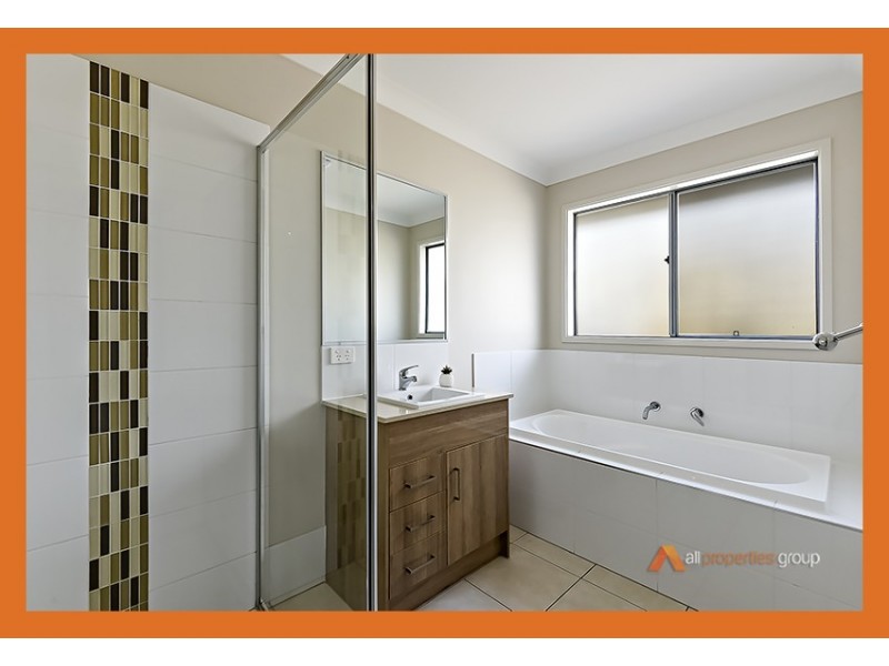 19 Empress Close, Heathwood QLD 4110