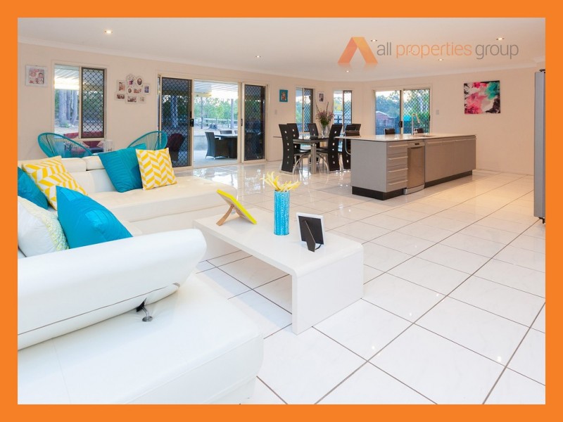 6 Jamboree Cl, Greenbank QLD 4124