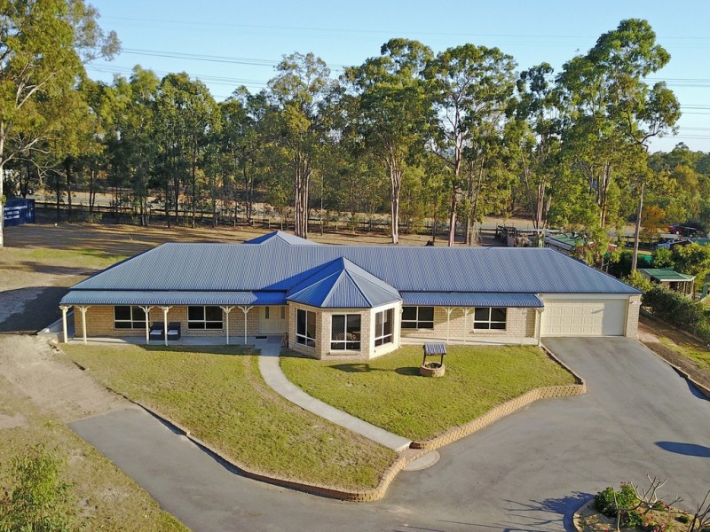 6 Jamboree Cl, Greenbank QLD 4124