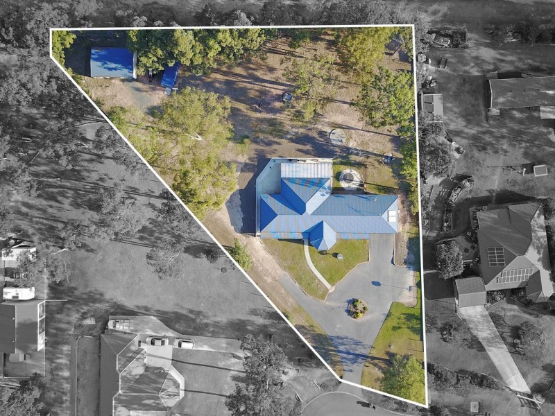 6 Jamboree Cl, Greenbank QLD 4124