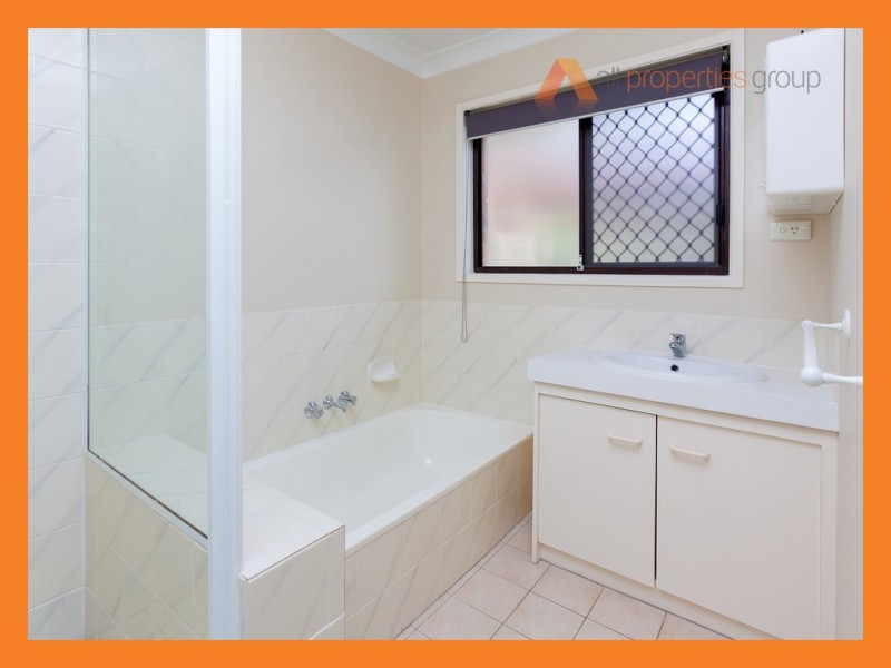 94 MACKELLAR DRIVE, Boronia Heights QLD 4124