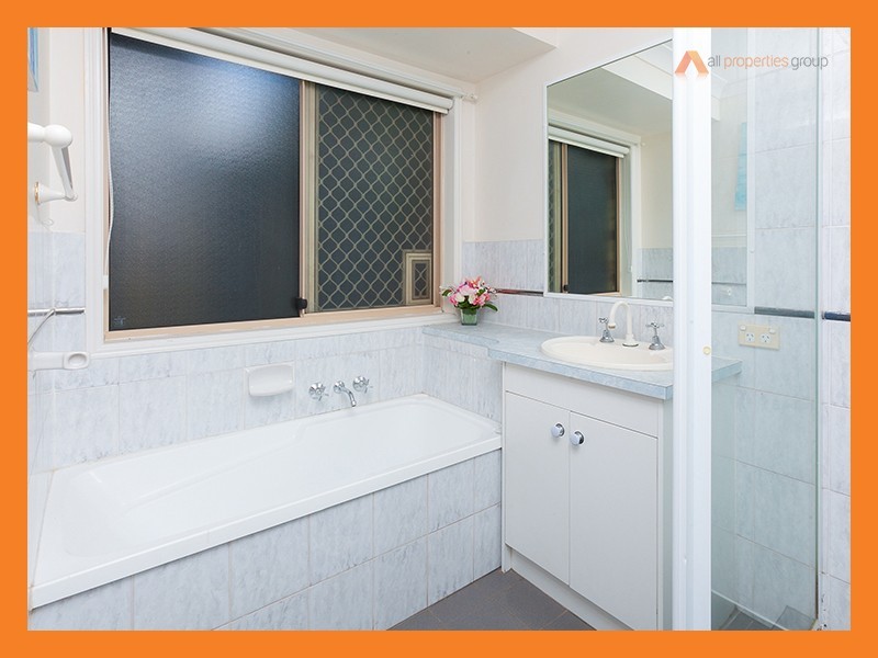 6 Jardine Court, Hillcrest QLD 4118