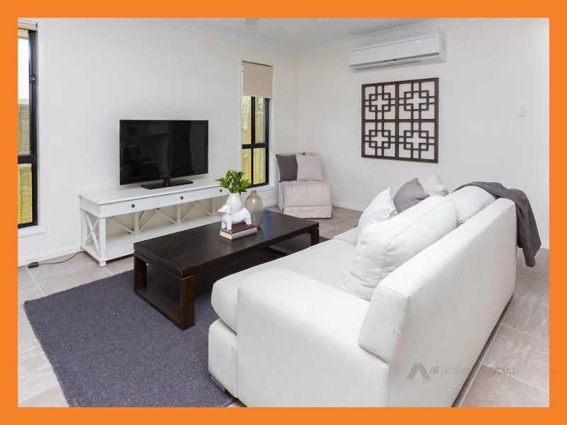 19 Wallace Street, Walloon QLD 4306