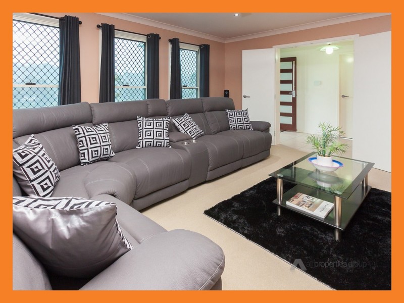 99 Ormeau Ridge Rd, Ormeau Hills QLD 4208