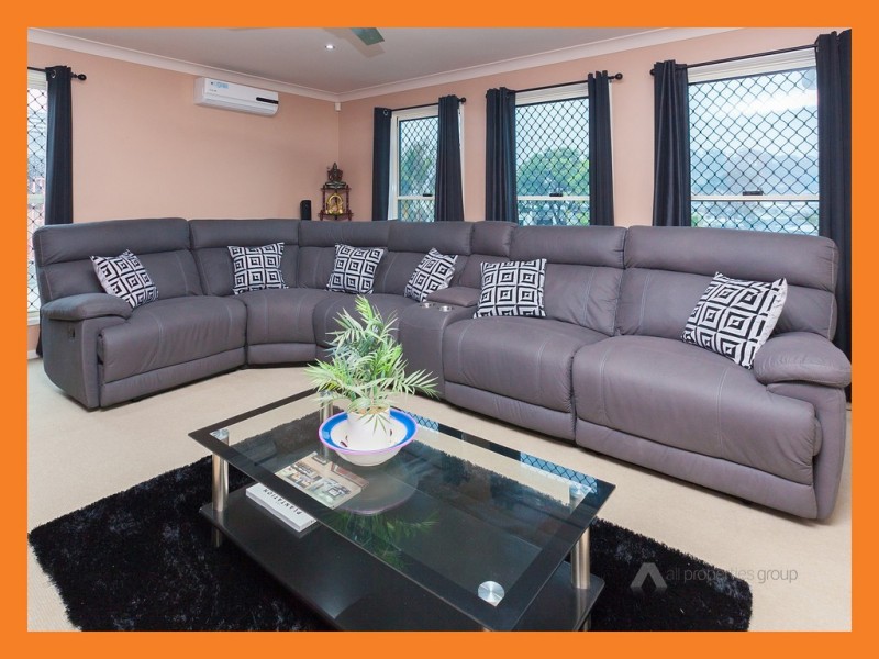 99 Ormeau Ridge Rd, Ormeau Hills QLD 4208