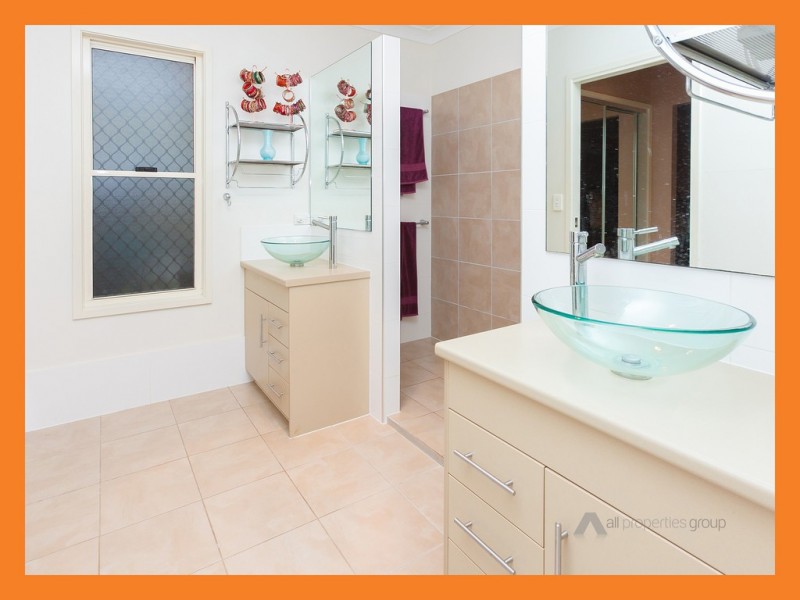 99 Ormeau Ridge Rd, Ormeau Hills QLD 4208