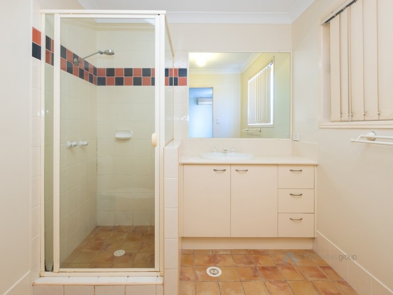 10 Carnegie Close, Parkinson QLD 4115