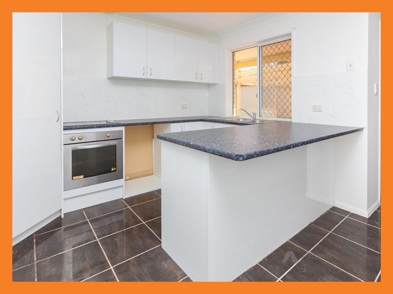 5 Tombildan Court, Marsden QLD 4132
