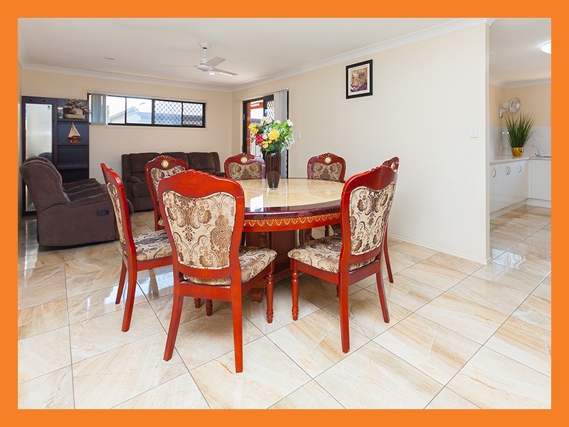 3 Naracoorte Place, Parkinson QLD 4115