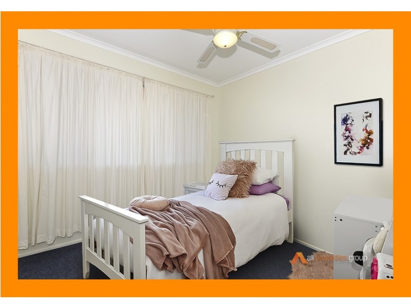 3 GRECIAN STREET, Regents Park QLD 4118