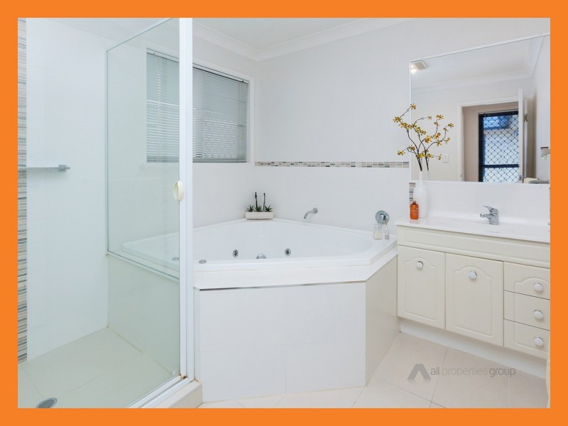 49 Rokeby Drive, Parkinson QLD 4115