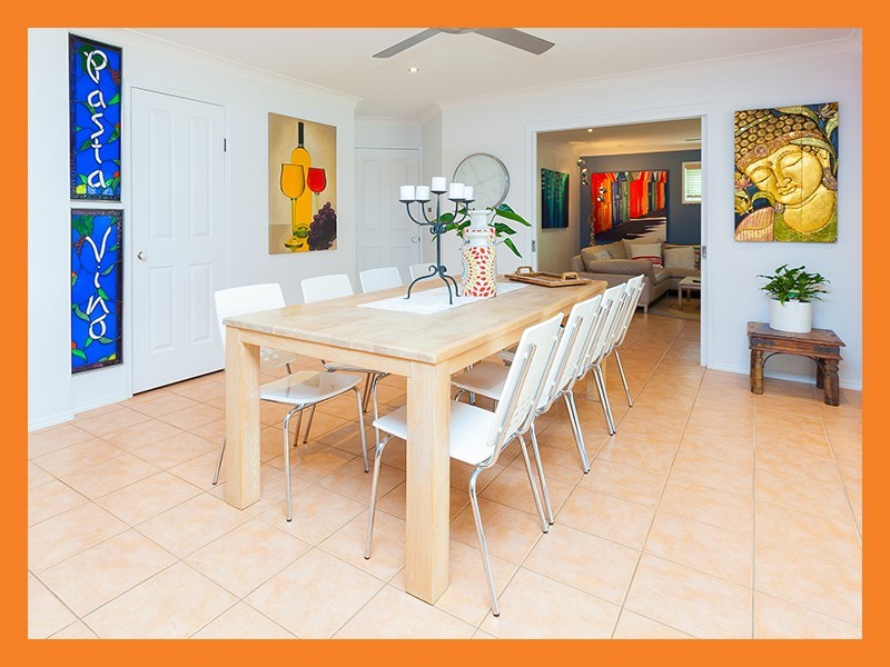 16 Utah Place, Parkinson QLD 4115