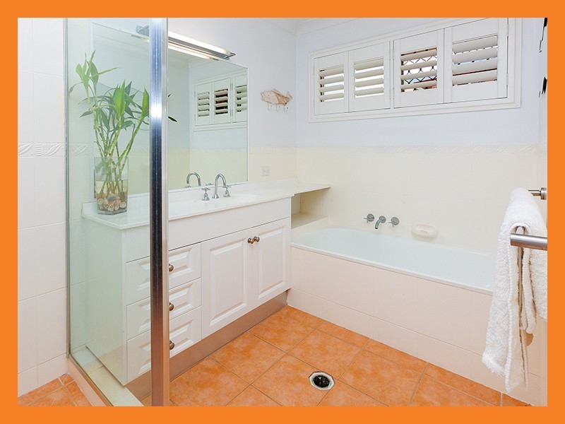 16 Utah Place, Parkinson QLD 4115