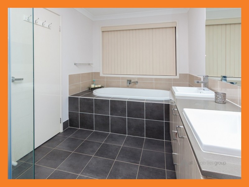 39 Edwin Street, Kuraby QLD 4112