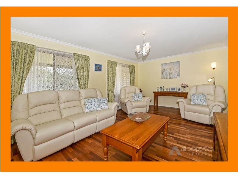 19 Barrier Place, Forest Lake QLD 4078