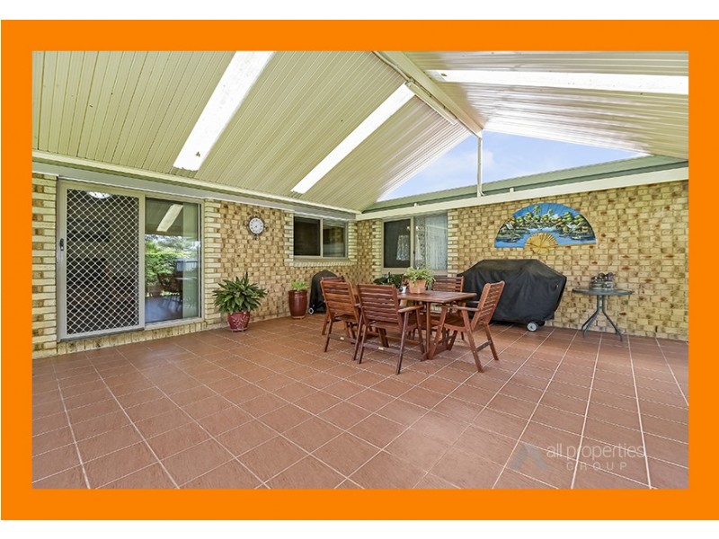 19 Barrier Place, Forest Lake QLD 4078