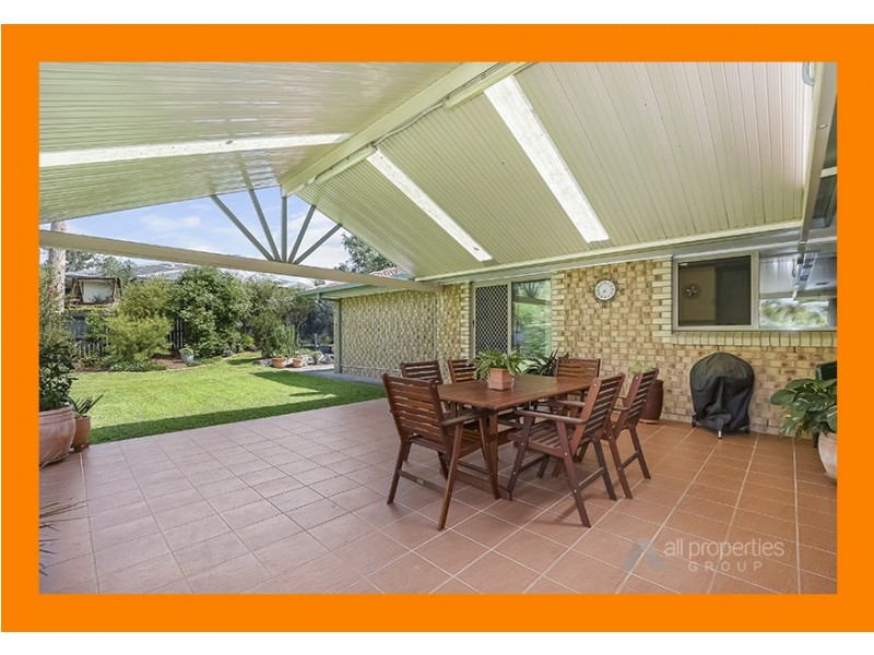 19 Barrier Place, Forest Lake QLD 4078