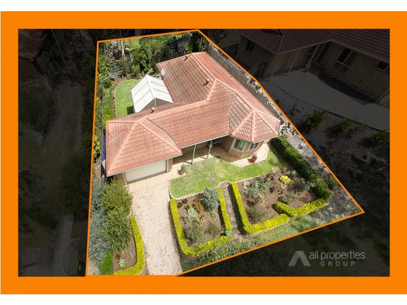 19 Barrier Place, Forest Lake QLD 4078